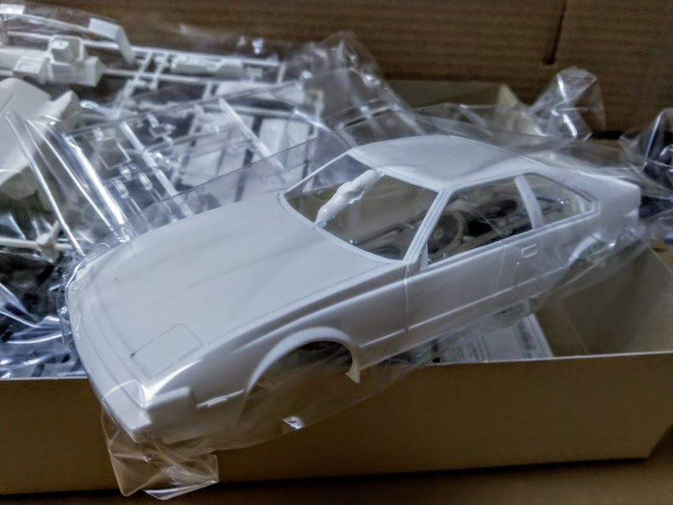 Aoshima 1:24 scale plastic model - Mecha-Doc Classic Toyota Celica XX Racing Car