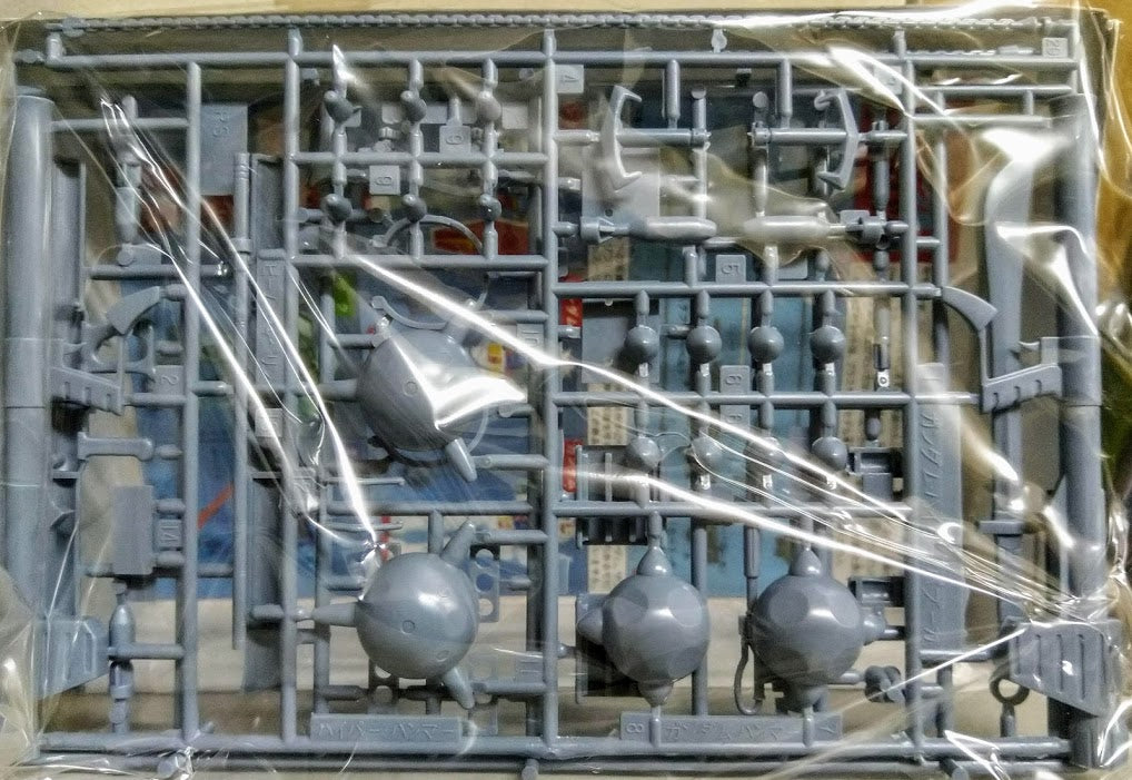 Bandai Gundam 0079 1/144 mobile suit weapons set (Bazooka, missiles, heat sabre)