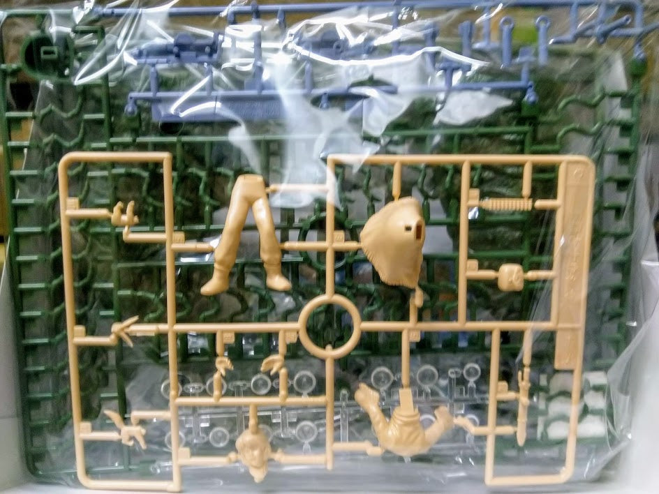 Bandai Valley of the Wind Nausicaa Studio Ghibli - OHM model kit with figure