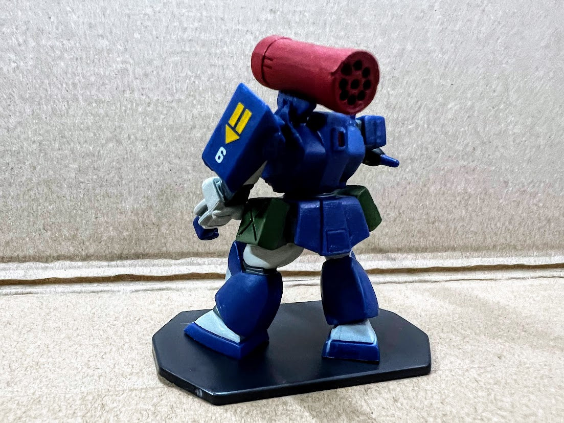 Dougram Battletech Gashapon action figures - F4X Bigfoot Thunderbolt pose 2