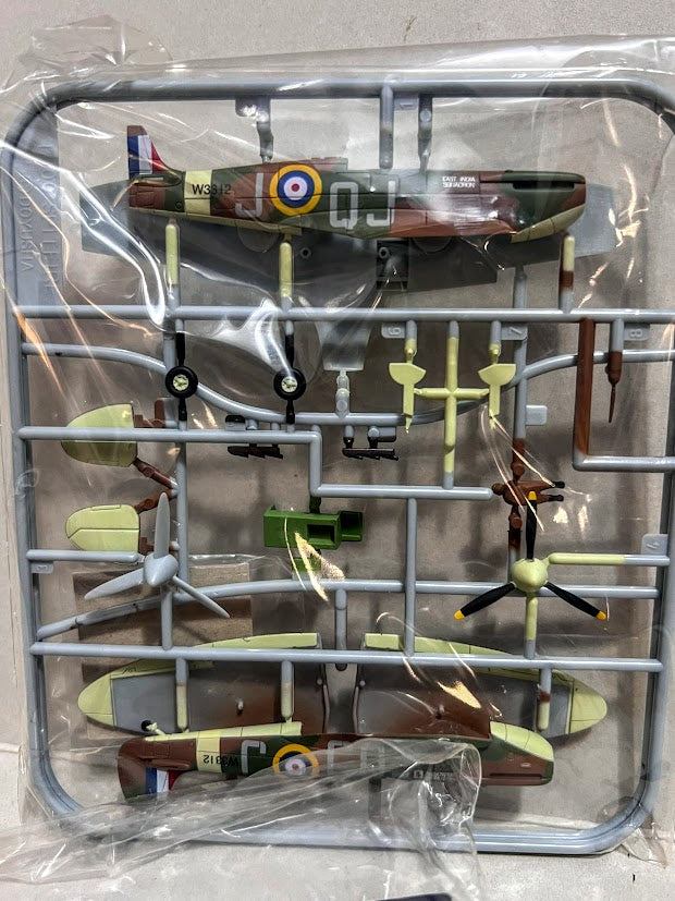 Doyusha 1/100 WWII fighter RAF Spitfire Mk.Vb 92FS ACE James Rankin #29 kit