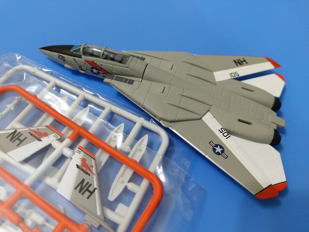 Doyusha 1/144 aircraft 02 Grumman F-14 Tomcat Aardvarks CV-63 USS Kitty Hawk