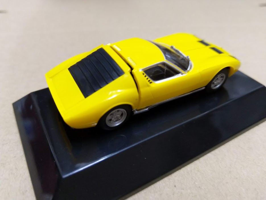 F-Toys 1/64 HO Sport Racing Car Lamborghini next Miura P400 static model Yellow