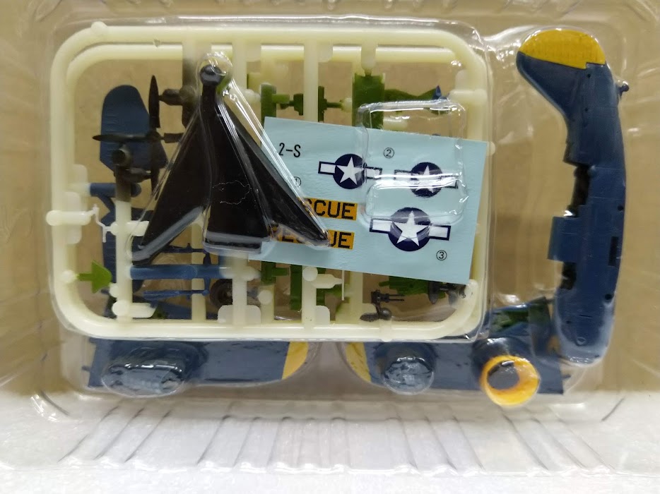 F-toys 1/144 WKC 5 WWII Helldiver SB2C Dive Bomber Navy Rescue model kit SPECIAL