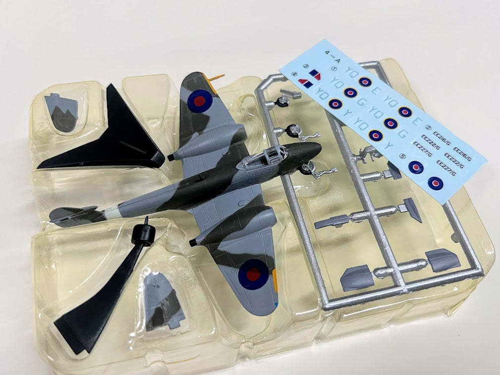 F-Toys 1:144 Early Jet - #04 WWII RAF Meteor F.1 Jet fighter model kit