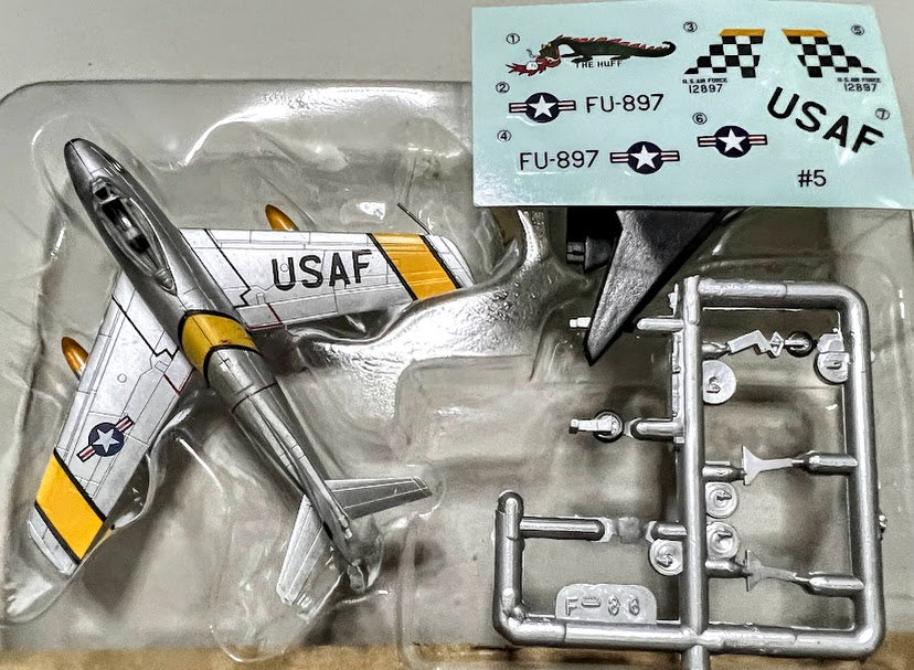 F-toys 1/144 Aviation Fans #06 F-86F Sabre Ace Jim Thompson 39th Sqdr model kit