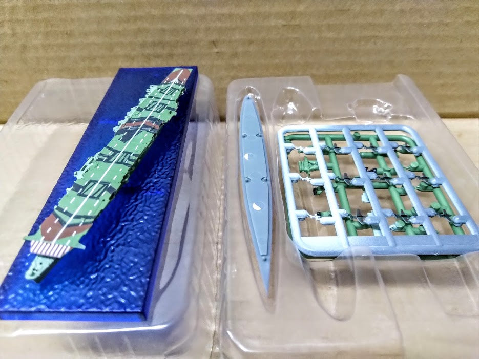 F-toys 1/2000 World Battleship 2 #06B WWII aircraft carrier IJN Unryu at sea