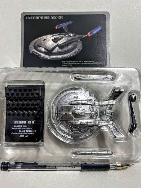F-toys Star trek 1/2500 Space ship #03 USS Enterprise NX-01 display kit