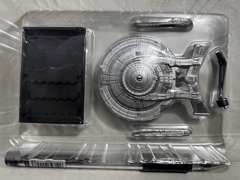 F-toys Star trek 1/2500 Space ship #03 USS Enterprise NX-01 display kit