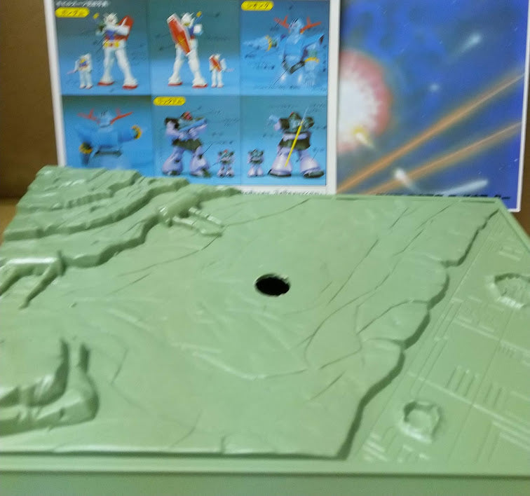 Bandai Gundam 0079 Battle Scene Diorama model kit - A Baoa Qu defense Vs Zeong
