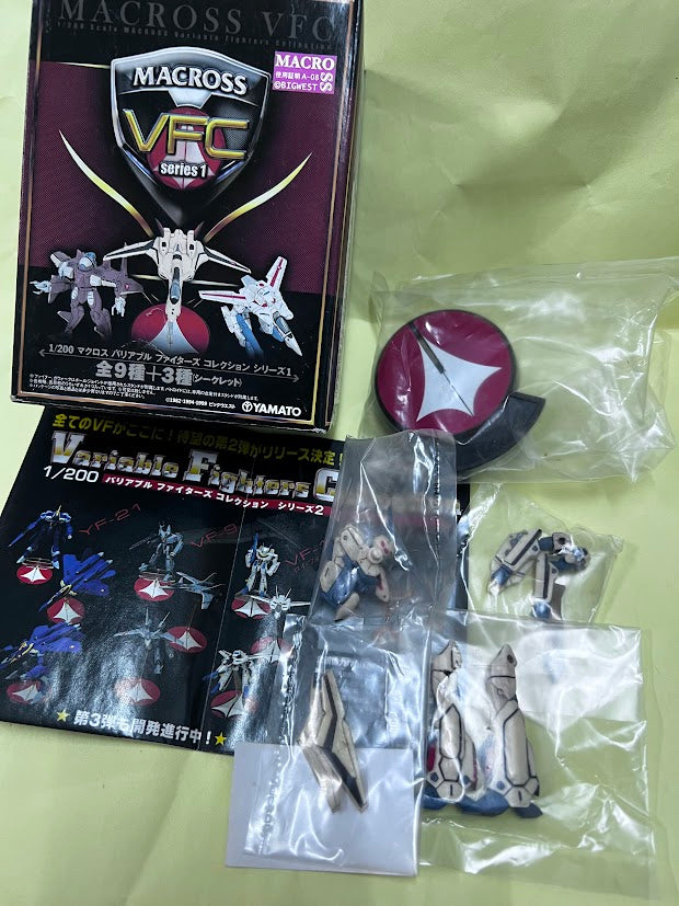 Macross Robotech VFC VF-19 Valkyrie battroid mode mini figure 3 inches RARE