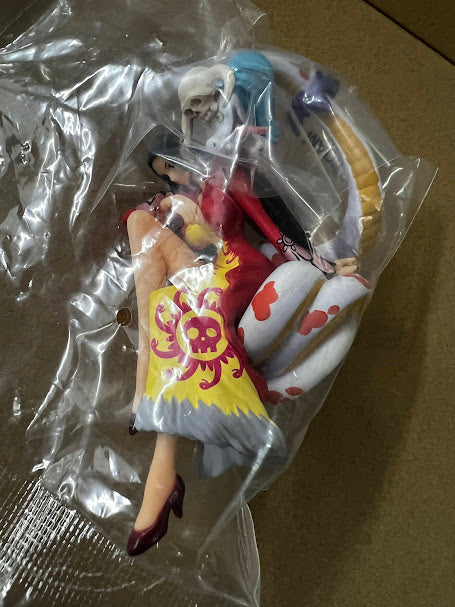 Boa Hancock 3 inches figure gashapon