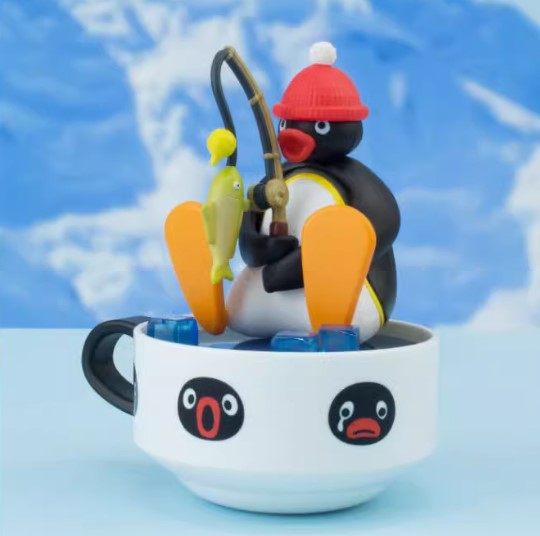 Pygos Pingu action figure Funny Scene - Coffee time fishing /w family tokens