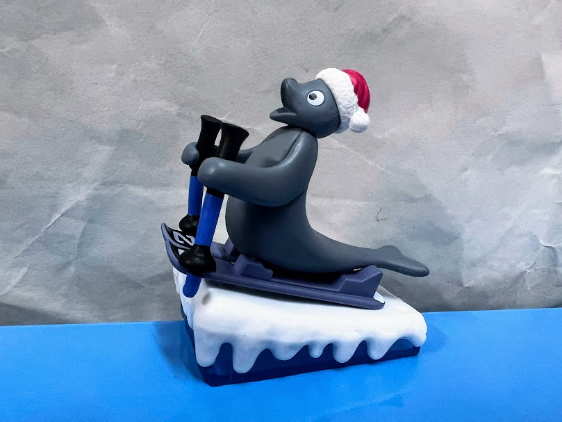 Pygos Pingu action figure Mini Scene 1 - Robby Skiing Seal