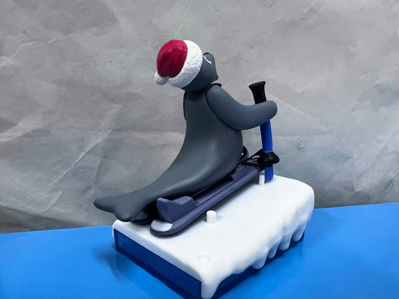 Pygos Pingu action figure Mini Scene 1 - Robby Skiing Seal
