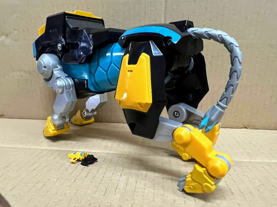 Playmates Voltron 2017 Combinable Yellow Blue Lion Action Figure loose packed