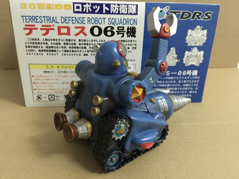 SAN Classic Terrestrail defense robot squadron no. 6 static figure 6 inches long