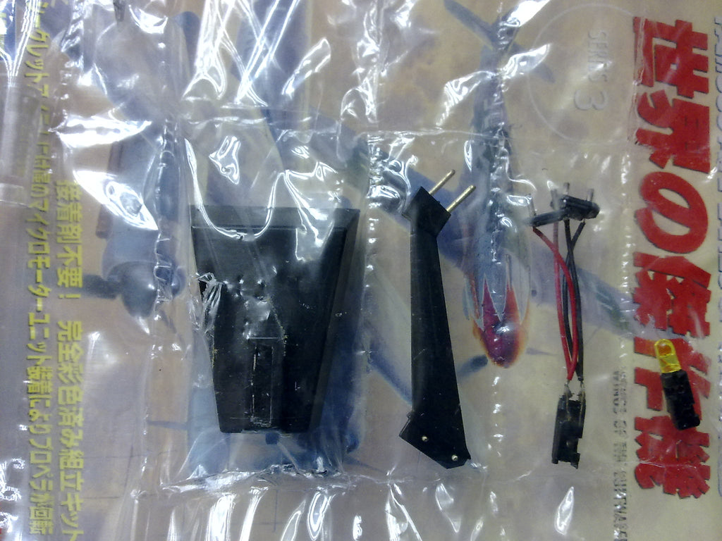 Takara 1:144 Famous plane 3 Aircraft kit Luftwaffe V2 A9 Rocket (no light func)