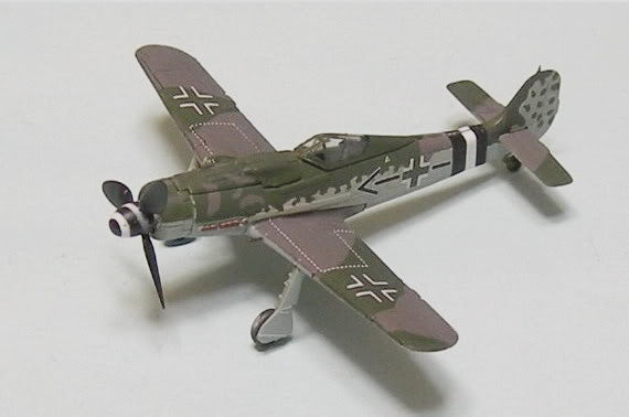 Takara 1:144 Famous plane 3 #07 Aircraft kit Luftwaffe Fw190D-9 JG4 HQ Gerhard M