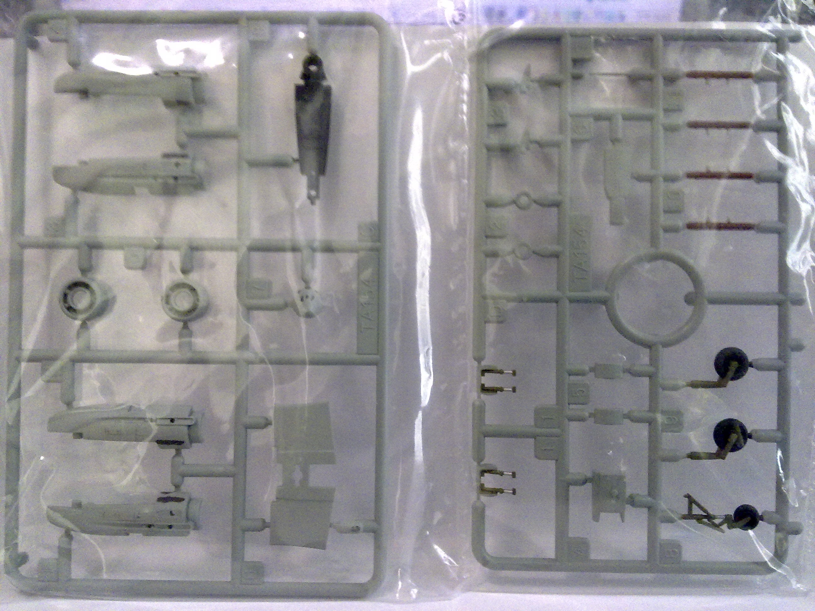 Takara 1:144 Famous plane 3 #09 Aircraft kit Luftwaffe Ta154 A0 3rd production