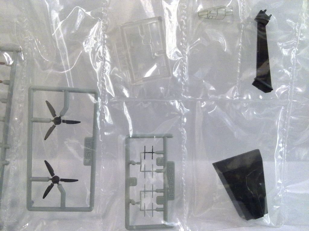 Takara 1:144 Famous plane 3 #09 Aircraft kit Luftwaffe Ta154 A0 3rd production