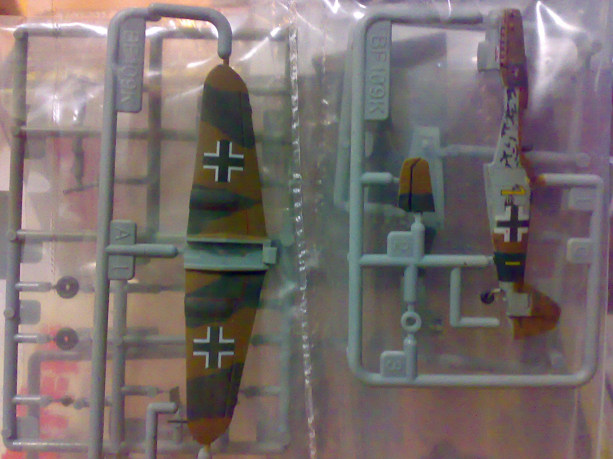 Takara 1:144 Famous plane 3 #05 Aircraft kit Bf109 K-4 Luftwaffe Home Defense