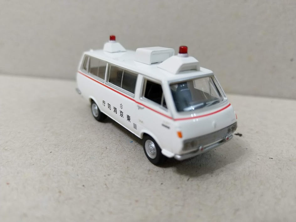 Tomytec 1/80 HO scale model car 80s-Toyota HiAce Classic Vehicle Fire Dept White
