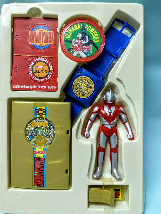 Yataka Ultraman Powered 4 inches figure in attack box play set 1994 vintage toy