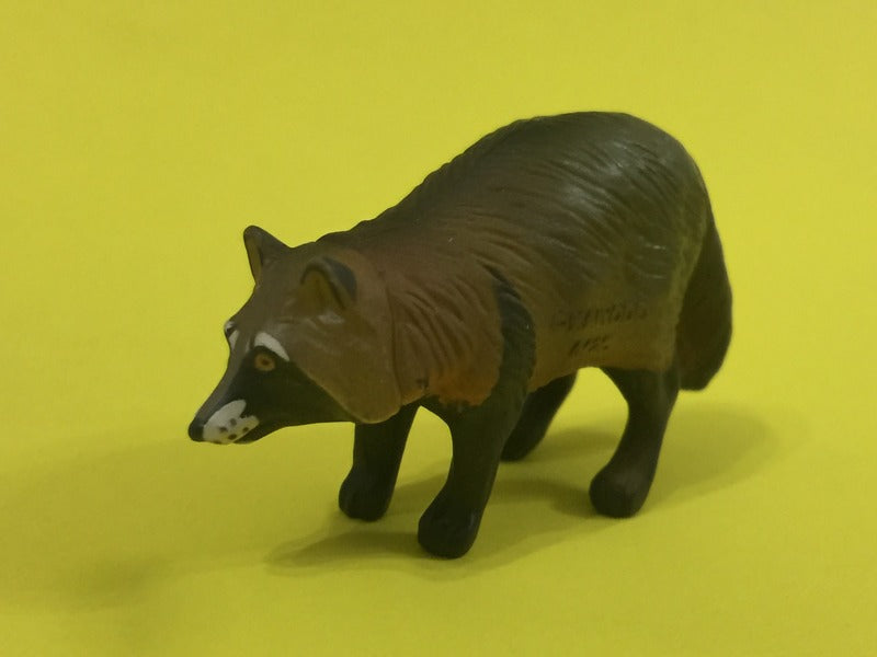 Furuta Kaiyodo Choco egg animal figure Collection - Raccoon Dog